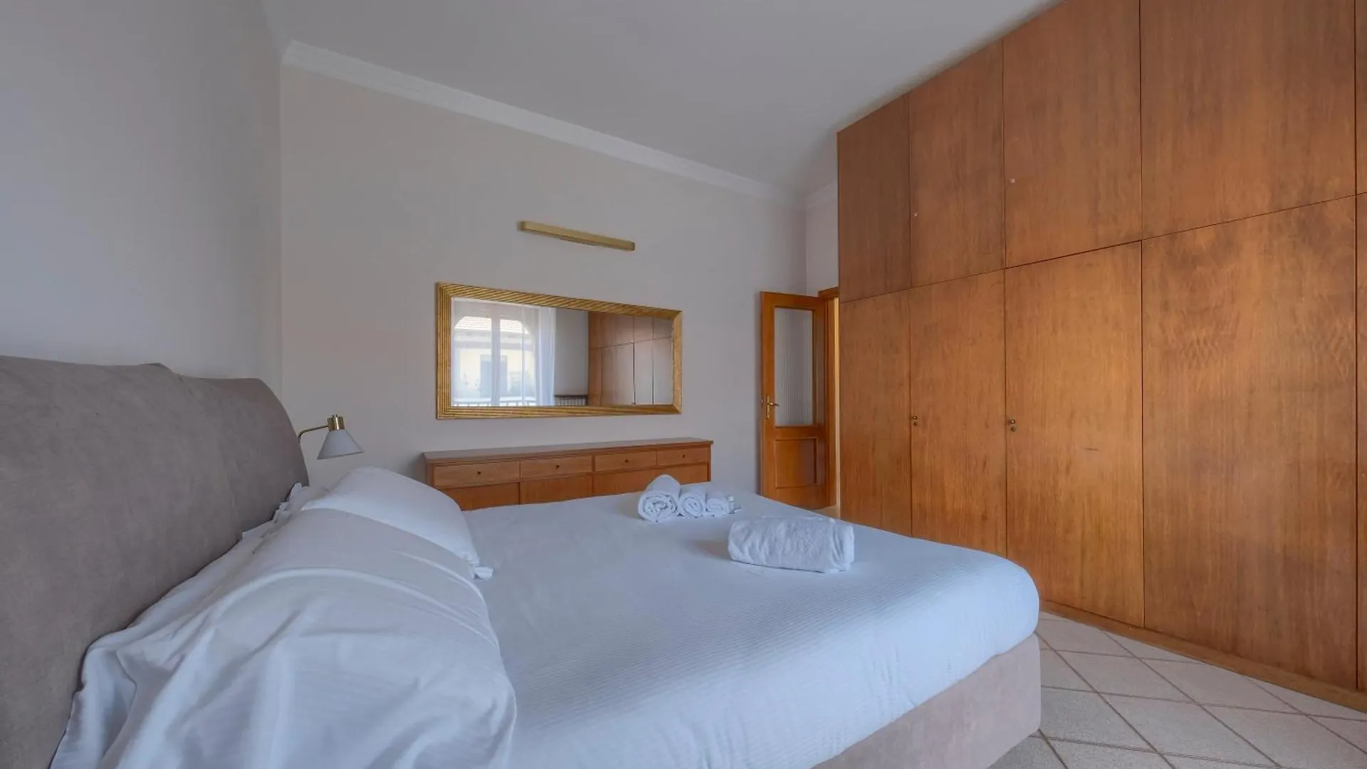 Panoramic House - Elegante Appartamento Con Vista Florence 0*,